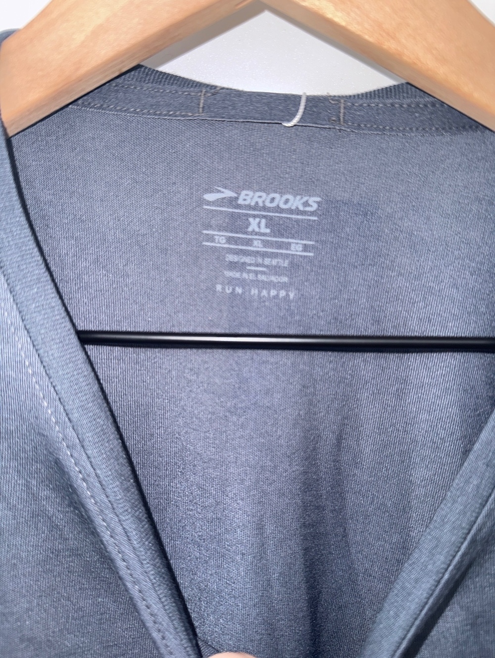 Brooks Women's Distance Short Sleeve 3.0 Running Shirt — XL - Picture 7 of 9